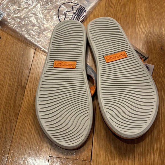 Hari Mari Dunes Men's Premium Waterproof Rubber Sandals with Comfortable Memory - Picture 14 of 16